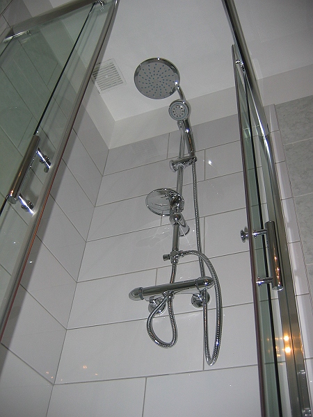 1_bathroom-shower1